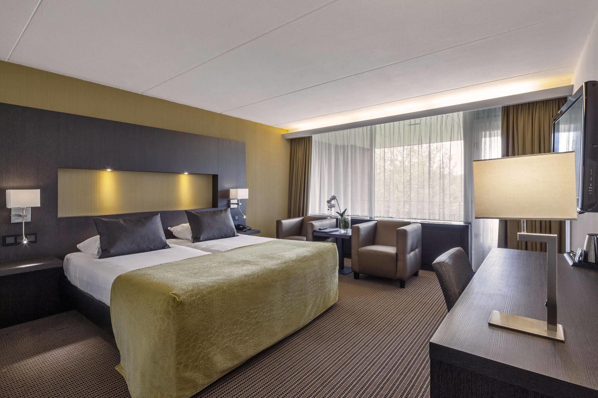 Van Der Valk Hotel Goes Exterior foto